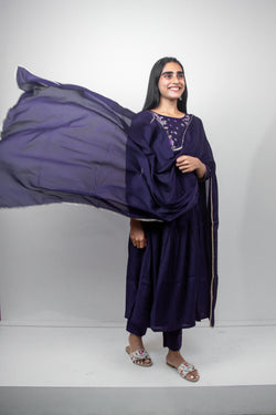 Chanderi embroidery suit – set of 3