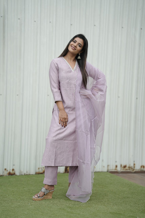 Embroidery silk suit – set of 3