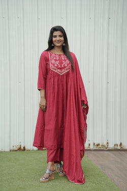 Chanderi embroidery suit – set of 3